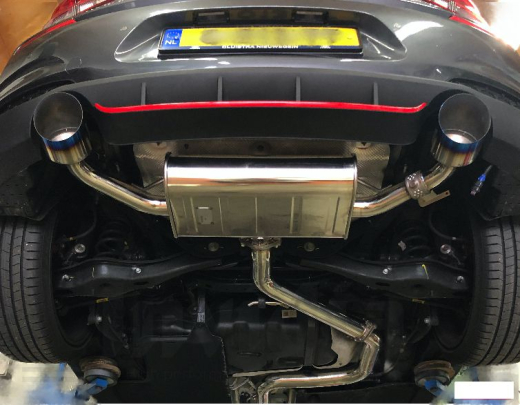 Invidia Q300 Hyundai i30N (Hatchback)